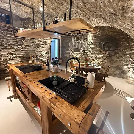Holiday home Cantina 10 - Authentic Stone Retreat - Pognana Lario