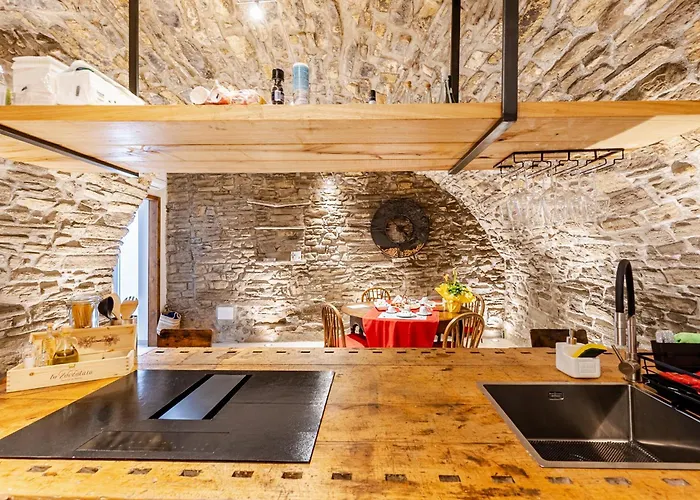 Cantina 10 - Authentic Stone Retreat -